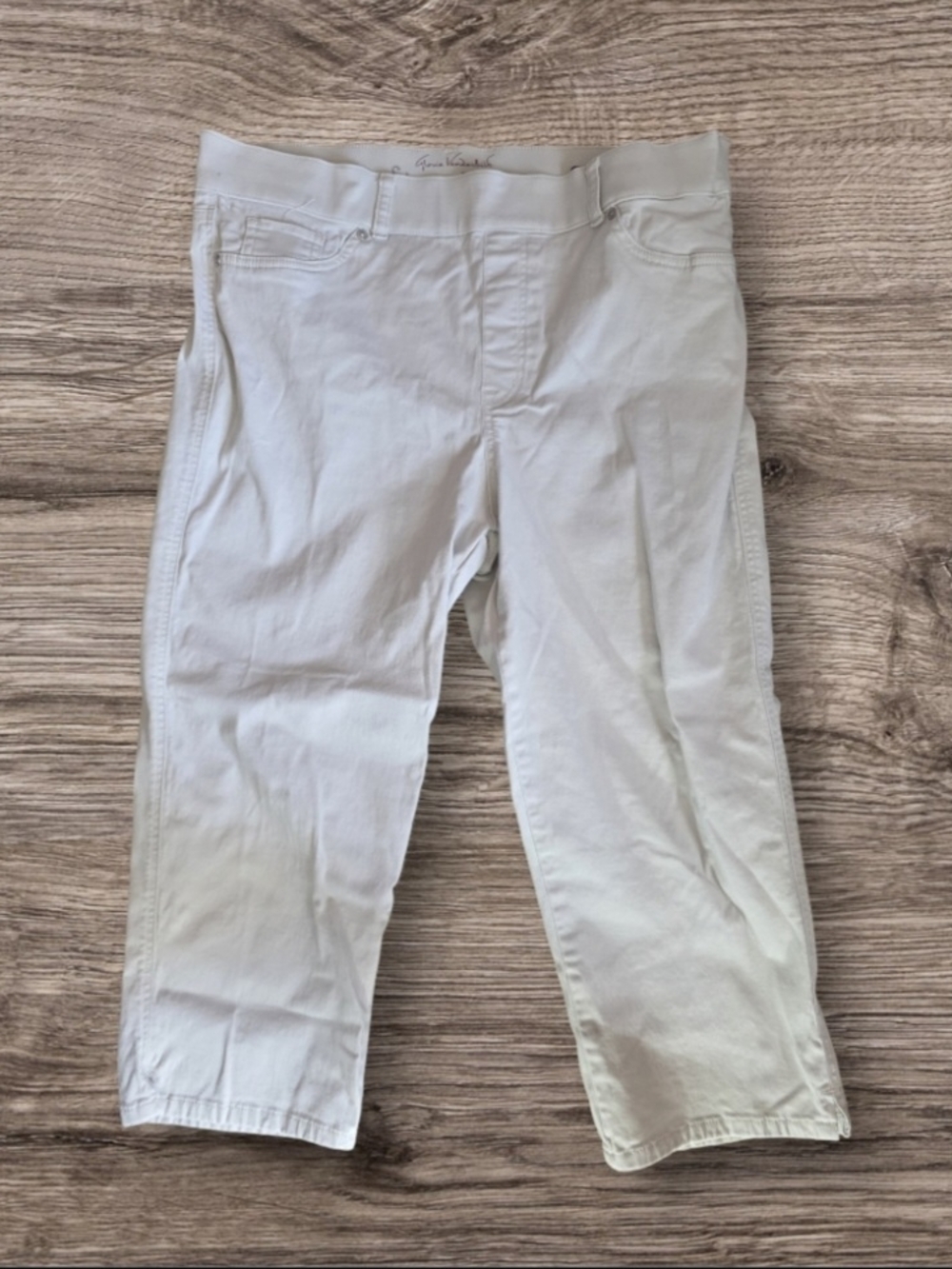🌤 Gloria Vanderbilt Beige Womens Capri Pants